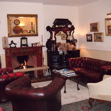The Coach House 3*