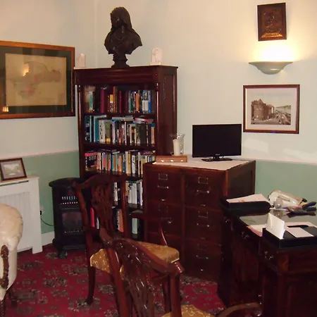 The Coach House 3*