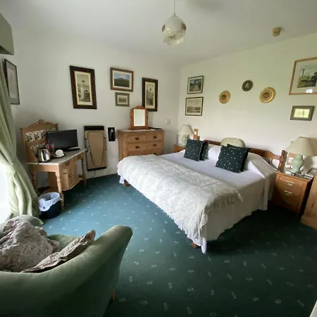 The Coach House 3*
